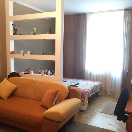 Room In Apartment Shevchenko 15/4 Odessa Exterior photo